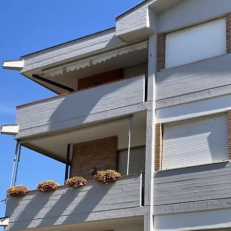 Apartment La Perla Luni Mare Casa Vacanze Fiumaretta di Ameglia